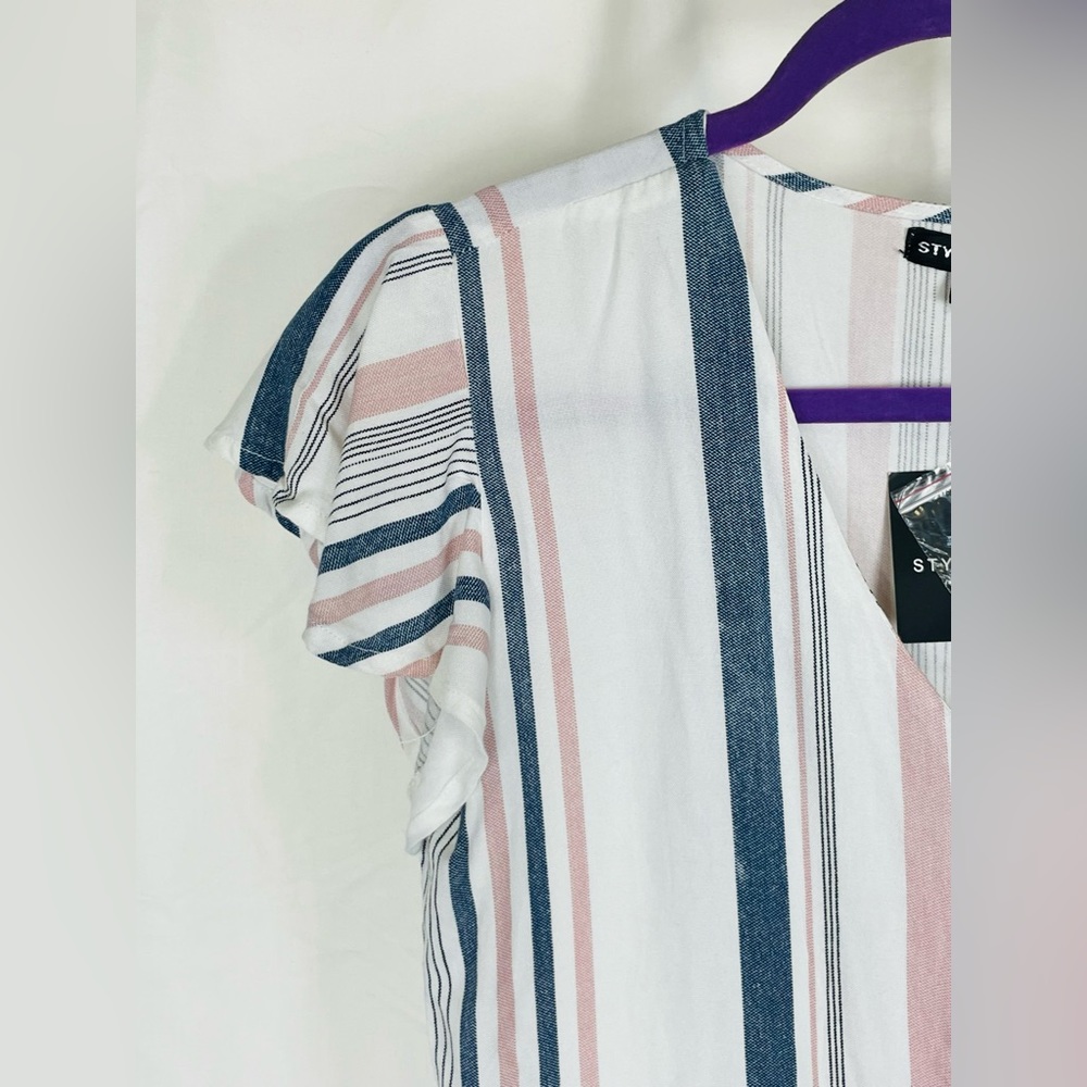 NWT Style Envy - Button Up Crop Top, White w/Pink & Blue Strips (Small) - Picture 4 of 7